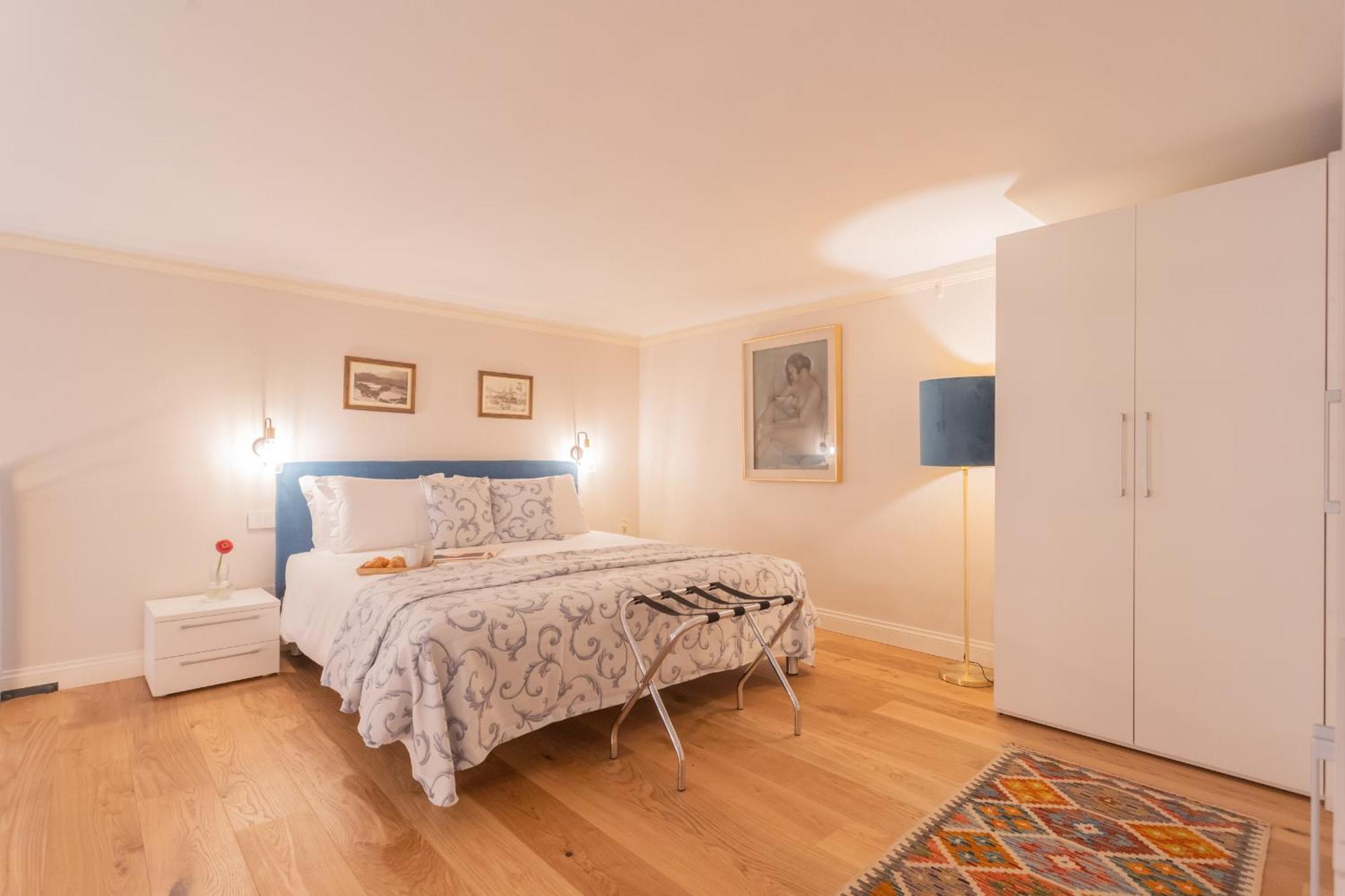 Cinque Giornate 70 Suites By Rent All Комо Екстер'єр фото