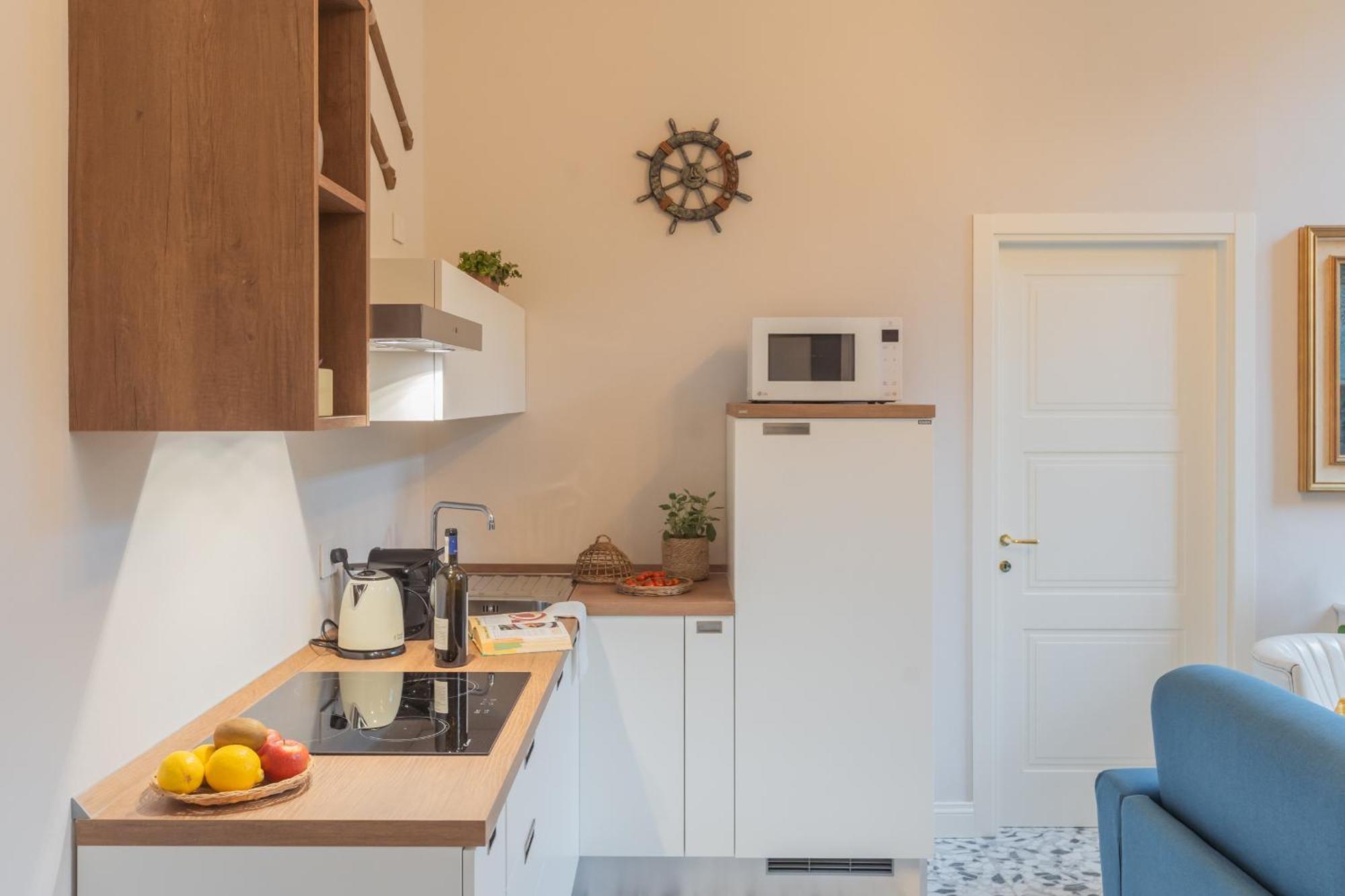 Cinque Giornate 70 Suites By Rent All Комо Екстер'єр фото